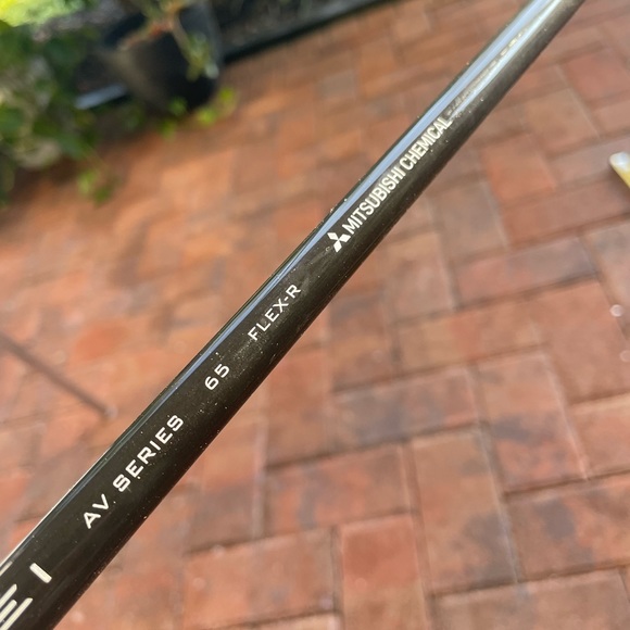 Golf Shaft Tense Mitsubishi Chemical AV series 65 In Regular Flex - Picture 3 of 6